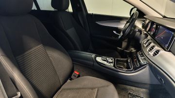 Mercedes E 200 - 10