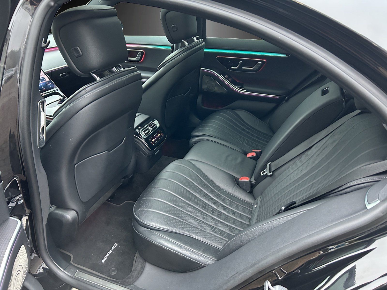 Fahrzeugabbildung Mercedes-Benz S350d AMG Pano DISTRO 4xMemo AIRMATIC Burme 360°