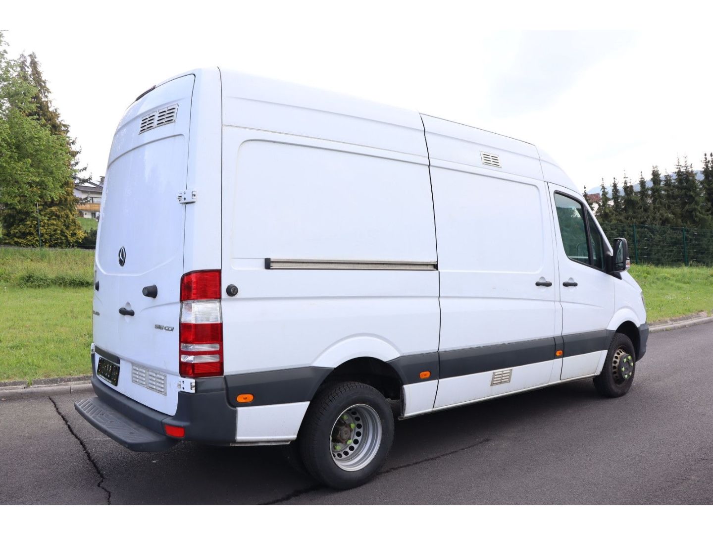 Fahrzeugabbildung Mercedes-Benz Sprinter 516 CDI 7G Navi Klima Tempomat SHZ Sthz