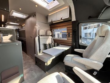 HYMER ERIBA HYMERCAR Grand Canyon S 700 4x4 CLESANA Autarkie AHK VOLL