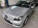 Mercedes-Benz C 220 CDI*AUTOM*AVANTGARD*TMP*NAVI*PTS*SHZ*LEDER - Mercedes-Benz C 220: C220cdi