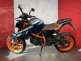 KTM 390 Duke inkl. Extras - KTM DUKE 390