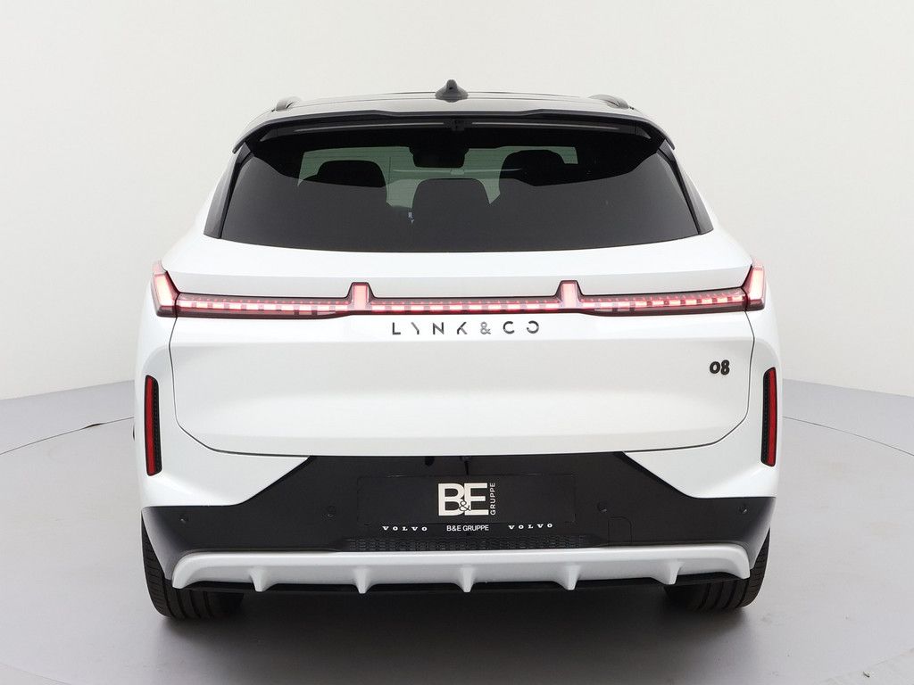 Lynk & Co 08
