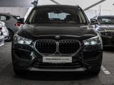 BMW X1 sDrive 18d FACEL. HUD NAVI KAMERA SHZ PDC - BMW X1 mit Diesel-Antrieb: Navigationssystem, Geländewagen, Sdrive18d
