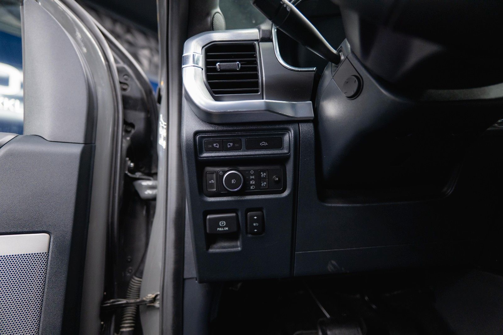 Fahrzeugabbildung Ford F150 5.0 V8 4x4 LARIAT RAPTOR SupCrew *360*B&O*