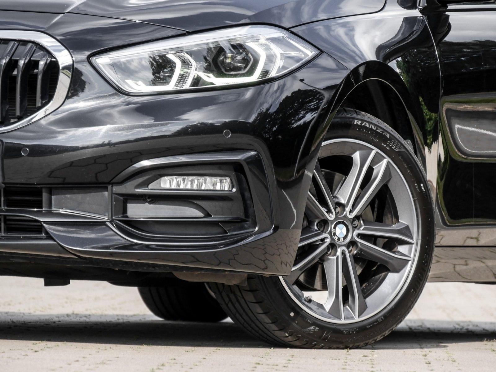 BMW 118i PANO NAVI LED PDC V+H DAB Tempomat Klima