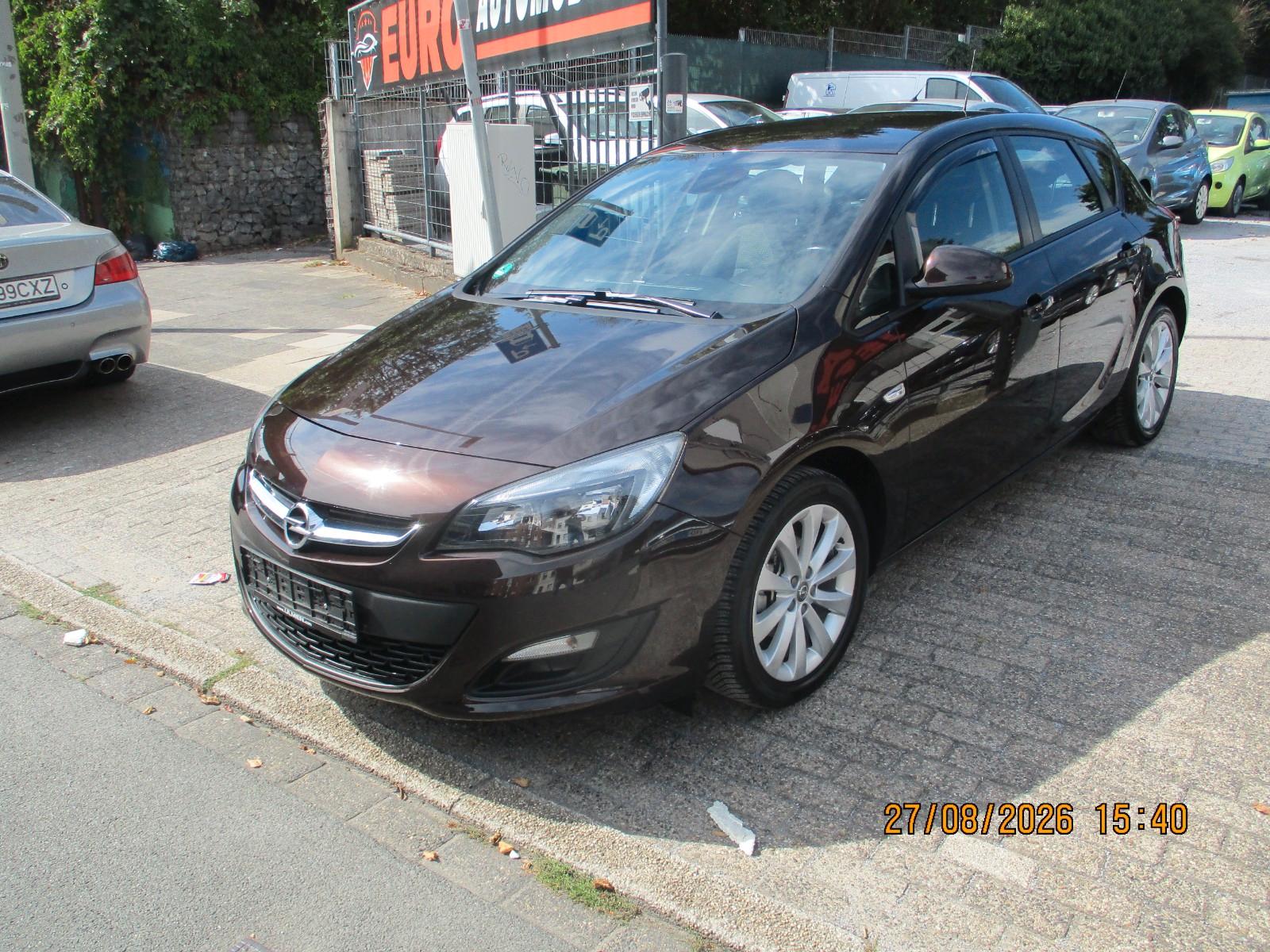 Opel Astra J Lim. 5-trg. Active