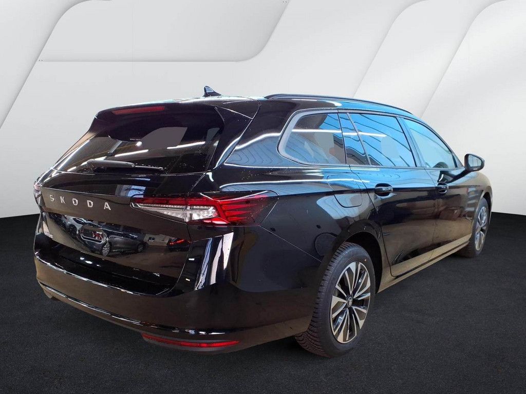 Skoda Superb - Bild 2