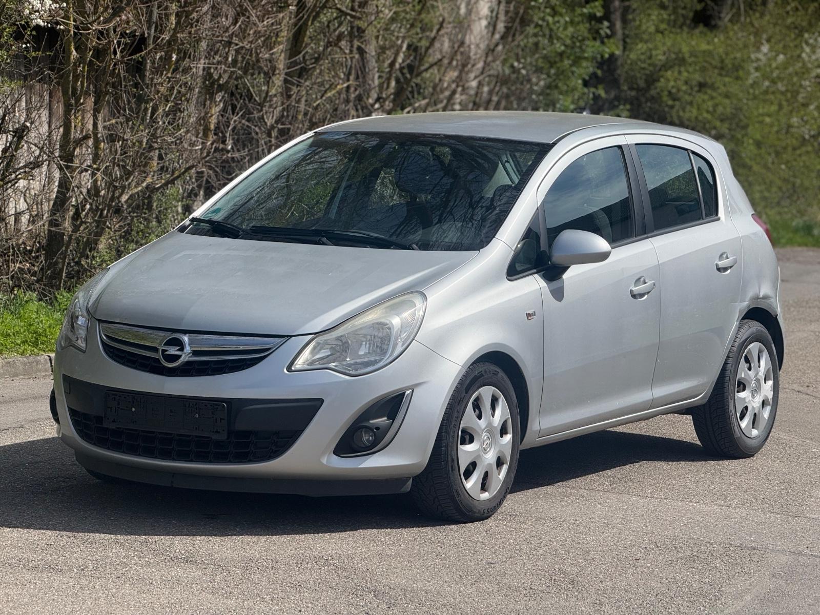Opel Corsa D Edition 1HAND NAVI,KLIMA,TÜV