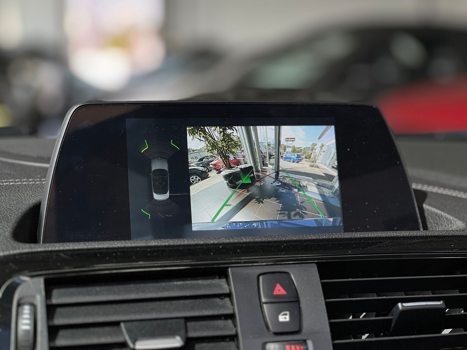 Fahrzeugabbildung BMW 230i Cabrio Sport Line H/K LEDER LED NAV RFK 18"