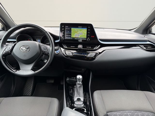 Toyota C-HR Hybrid Team D