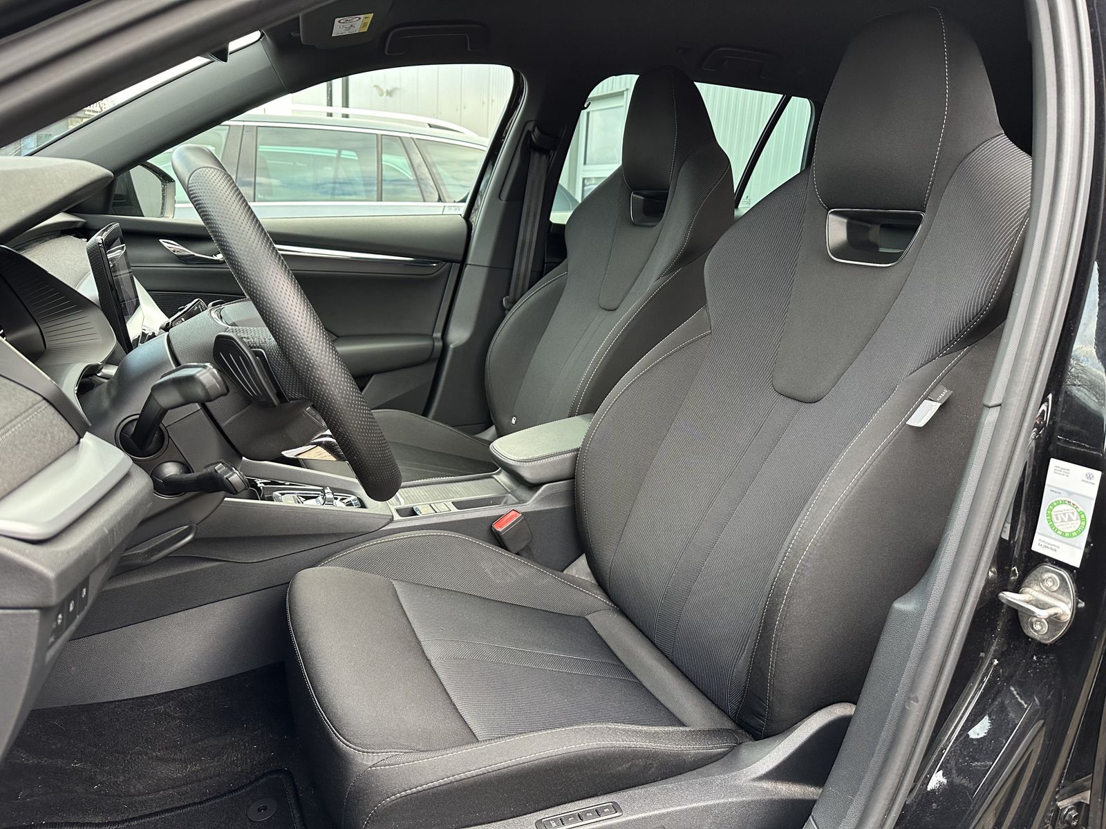 Fahrzeugabbildung SKODA Octavia Combi 1.4 TSI iV Style NAV+LED+ACC+HUD