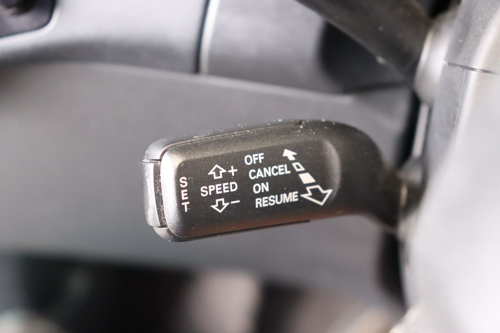 Fahrzeugabbildung Audi A4 2.0 TFSI quattro Avant * BI-Xenon * Navi *