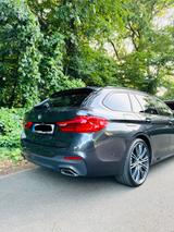 BMW 540i xDrive Touring M-Sportpaket Standheizung  - BMW 540 in Bremen
