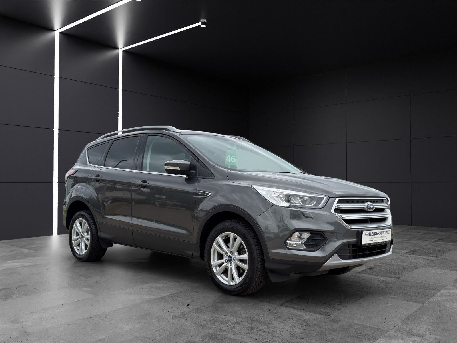 Ford Kuga - 1