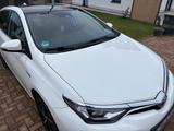 Toyota Auris Hybrid Edition-S 1,8-l-VVT-i Edition-S - Toyota Auris von privat