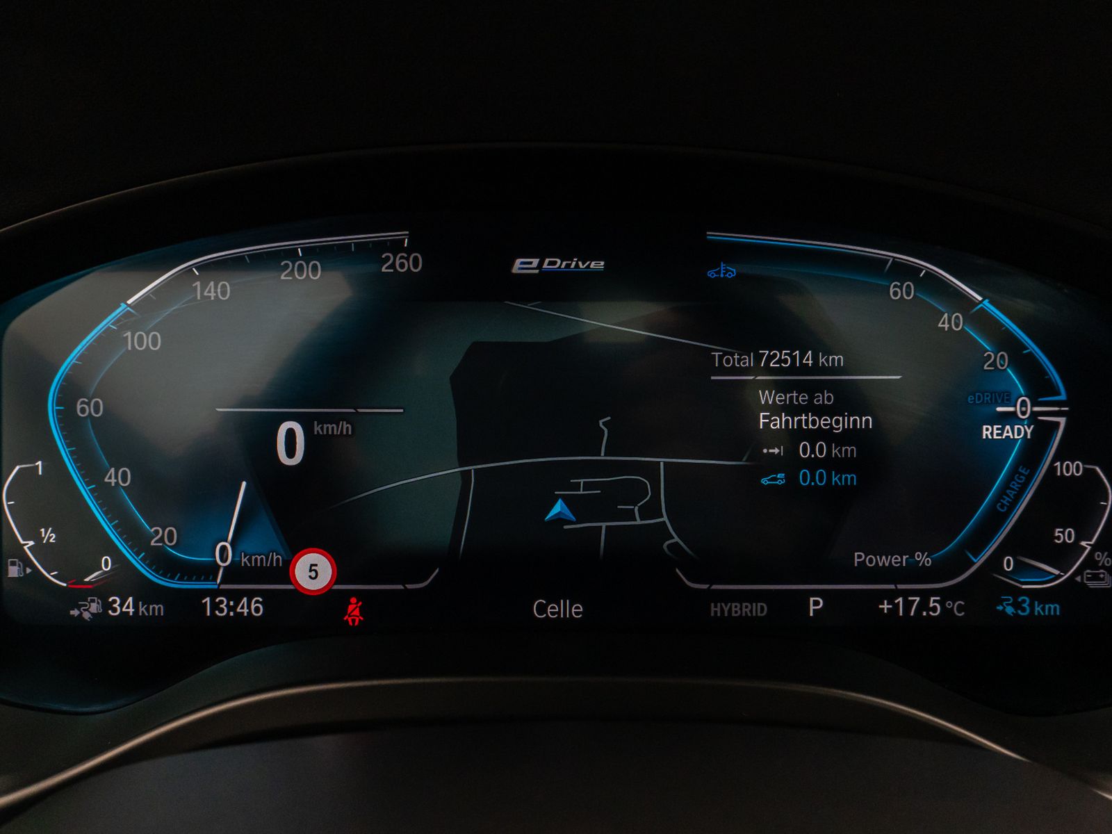 Fahrzeugabbildung BMW X3 xD30e M Sport Panorama Kamera HUD DAB H/K 21"