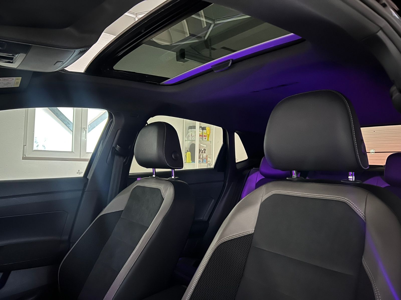 Fahrzeugabbildung Volkswagen Polo VI GTI/SPORTAUSPUFF/ACC/AMBIENTE/PANO