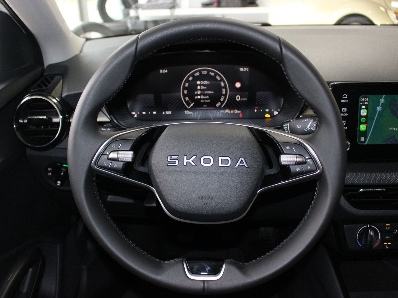 Fahrzeugabbildung SKODA Fabia 1.0 TSI Selection LED/Shz./Cam