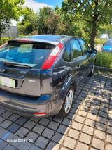 Ford Focus 1,8 Ghia Ghia - Ford Focus aus 2007: Ghia
