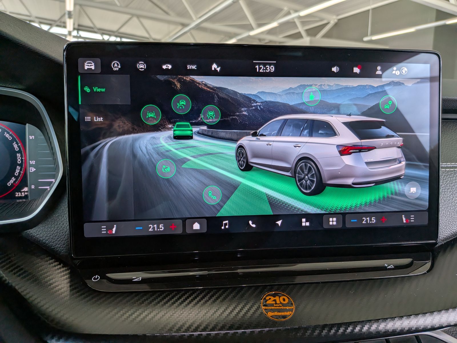 Fahrzeugabbildung SKODA Octavia 1.5 TSI Sportline Pano Matrix AHK 5J-Gar