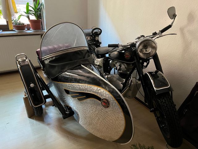 Simson AWO 425 T mit Stoye Seitenwagen