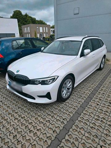 BMW Bmw 318d G21 Mild-Hybrid