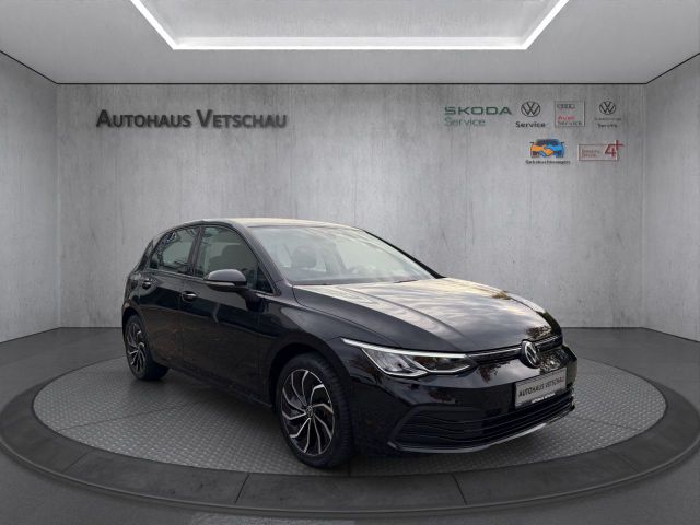 Golf VIII Life 1.5 TSI NAVI/STHZG/LED/ACC/RFK