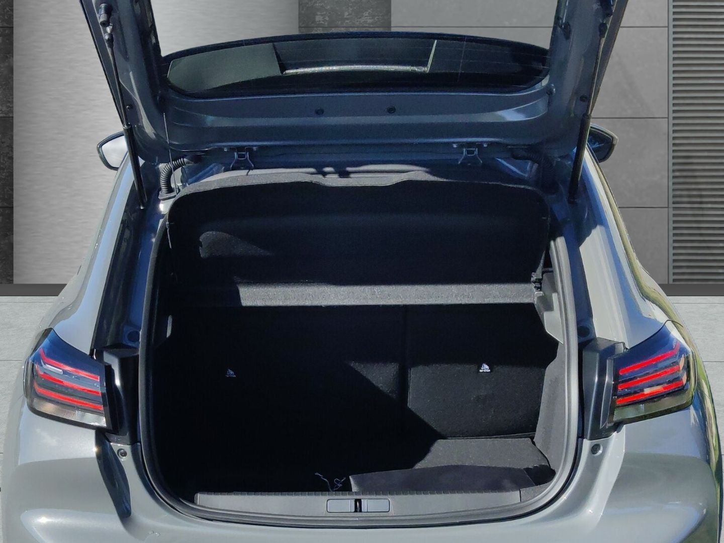 Peugeot e-208 - Bild 5