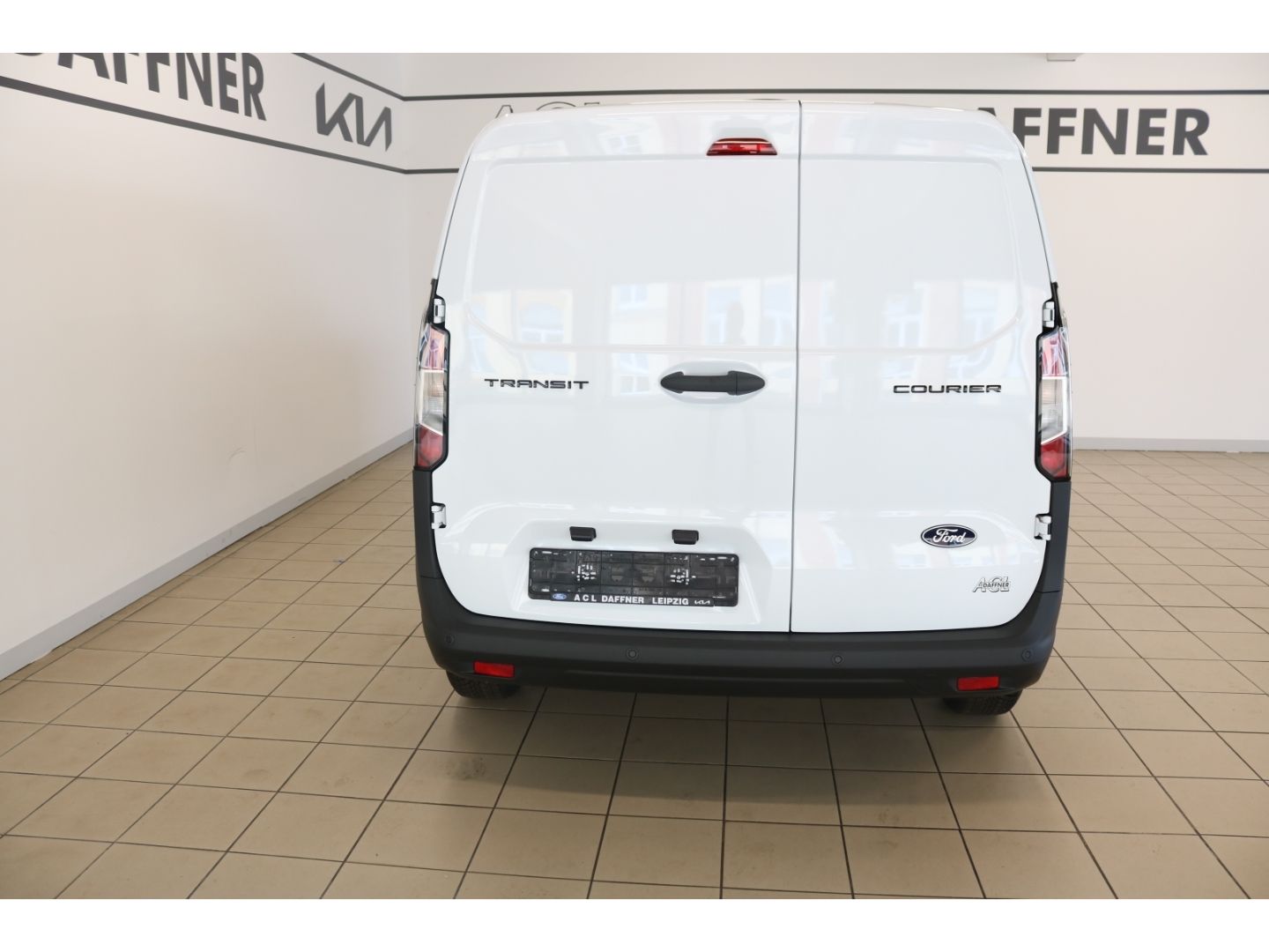 Fahrzeugabbildung Ford Transit Courier Trend 1.0 EcoBoost EU6e Apple Ca