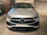 Mercedes-Benz Mercedes-benz GLA 250 e EQ-Power Automatic Premi - Mercedes GLA 250 mit Halbautomatikschaltung