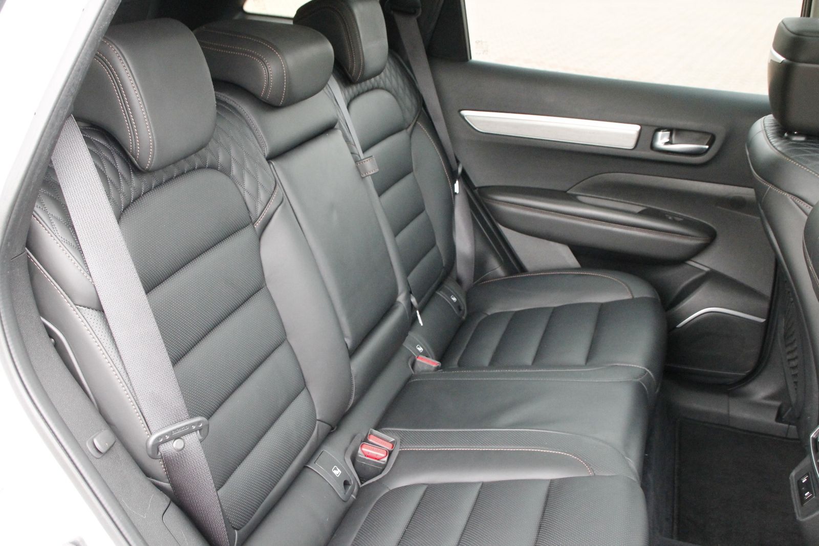 Fahrzeugabbildung Renault Koleos INITIALE PARIS BLUE dCi 185 4WD X-tronic