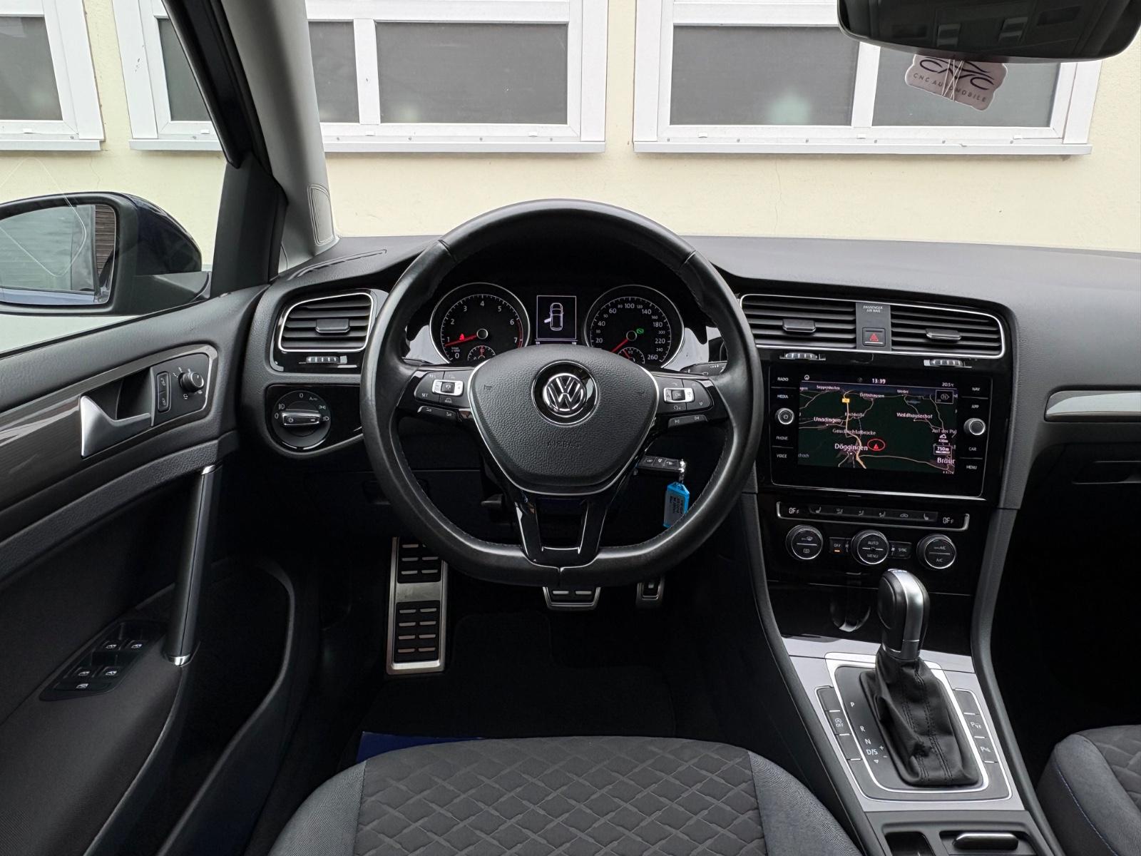 Volkswagen Golf VII Lim. DSG Join BlueMotion ACC/DAB+/LED