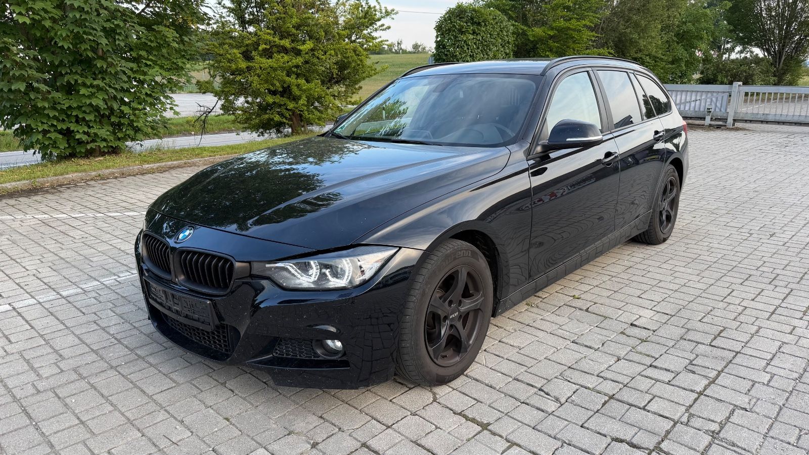 BMW BMW 316i Touring Sport Line+Klima+Sitzheizung+8-fa