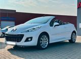 Peugeot 207 cc 1.6 Beschreibung lesen - Peugeot 207 mit Benzin-Antrieb: Cabrio, Automatik