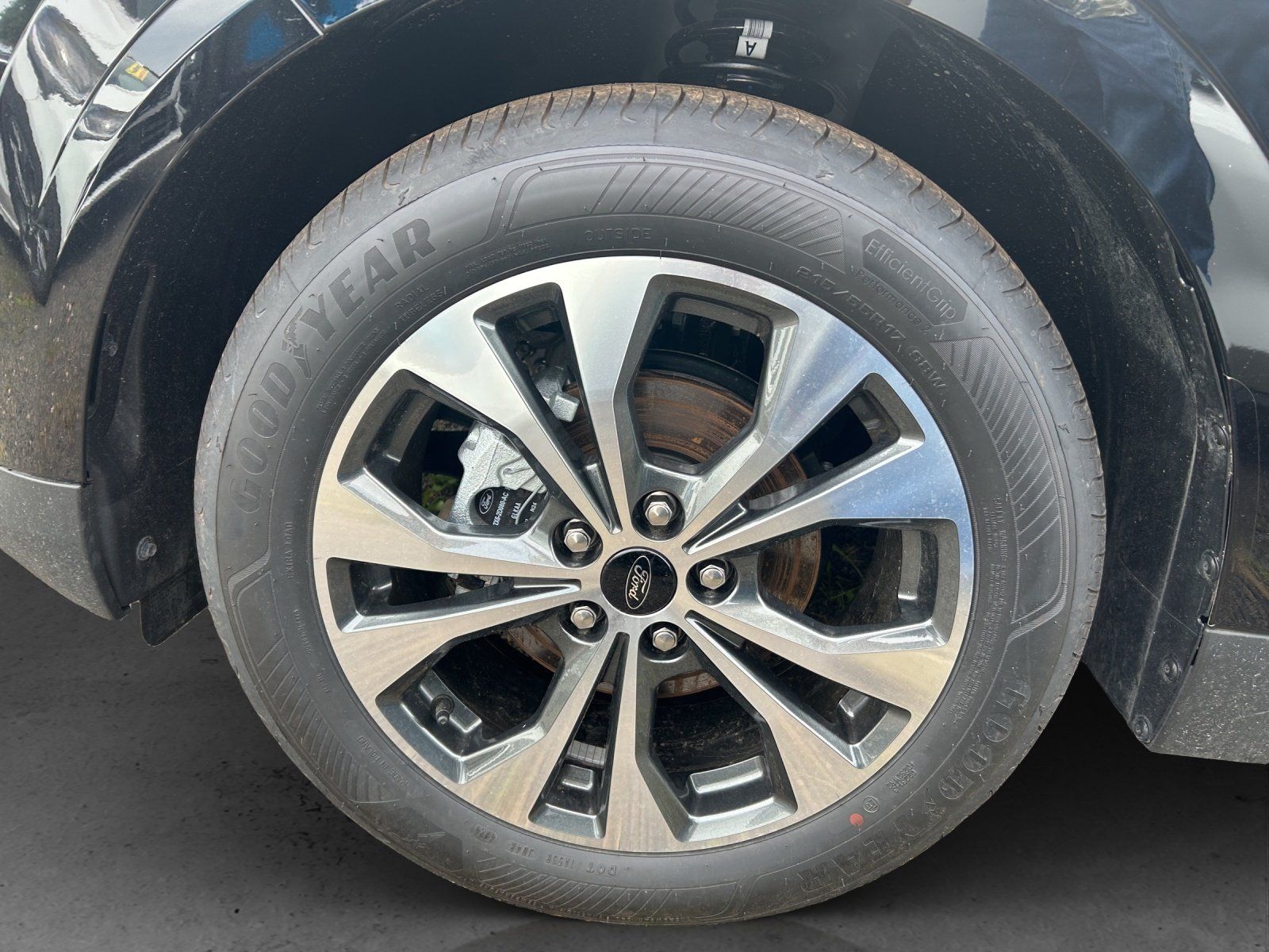 Fahrzeugabbildung Ford Tourneo Courier 1,0 Ecoboost Titanium