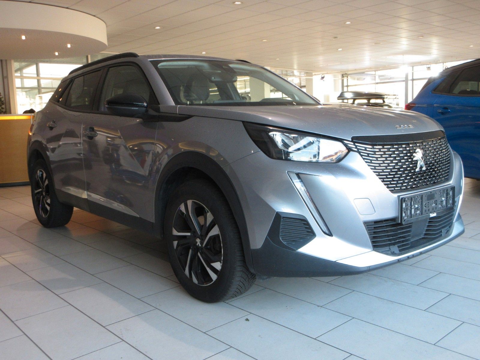 Fahrzeugabbildung Peugeot 2008 Allure 1.2T LED/NAVI/PDC/R´CAM/ALU