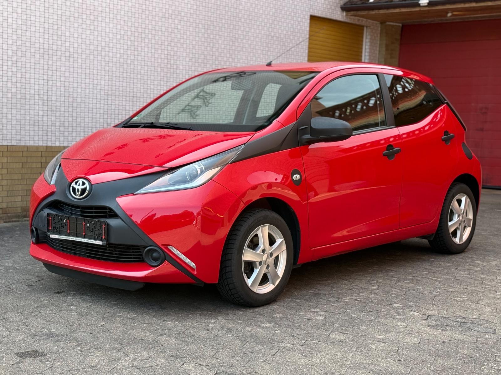 Toyota Aygo AYGO x  Klima
