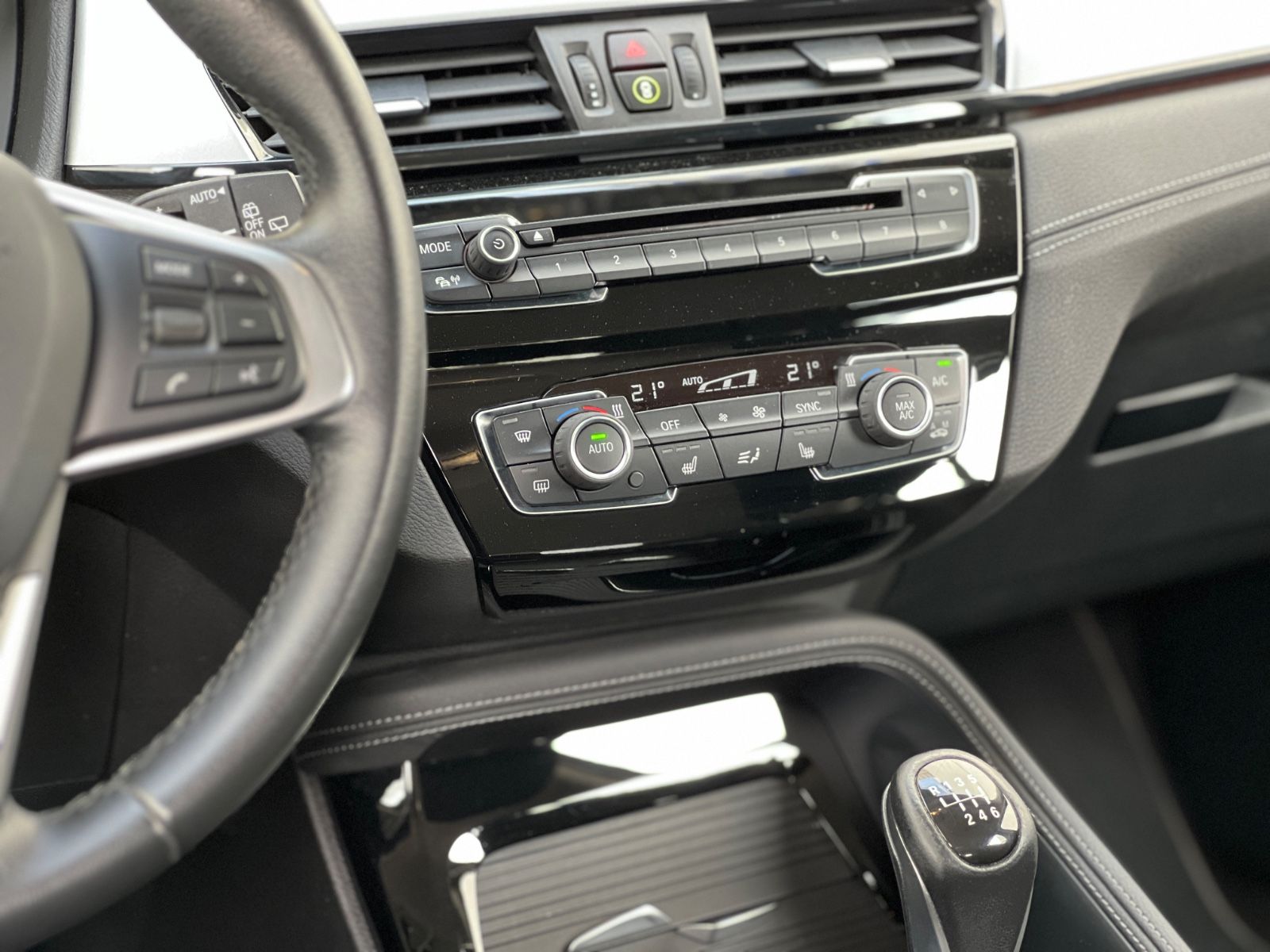 BMW X2 sDrive LED PDC HED-UP foto 21