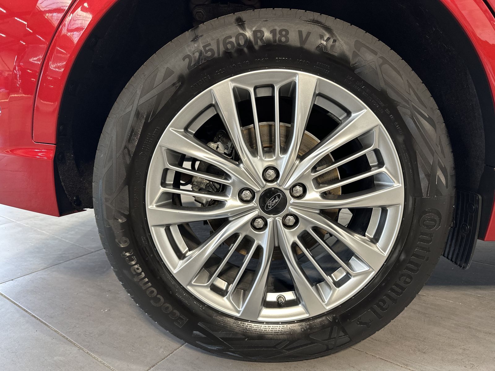 Fahrzeugabbildung Ford Kuga 2.0 EB 4x4 Vignale NAV+LED+KAMERA+ACC+18ZO