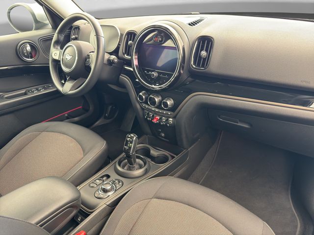 Fahrzeugabbildung MINI Countryman D (Cooper) Essential LED+Kamera+CarPl