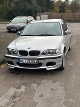 BMW 320i - BMW 320 aus 2003: 320i