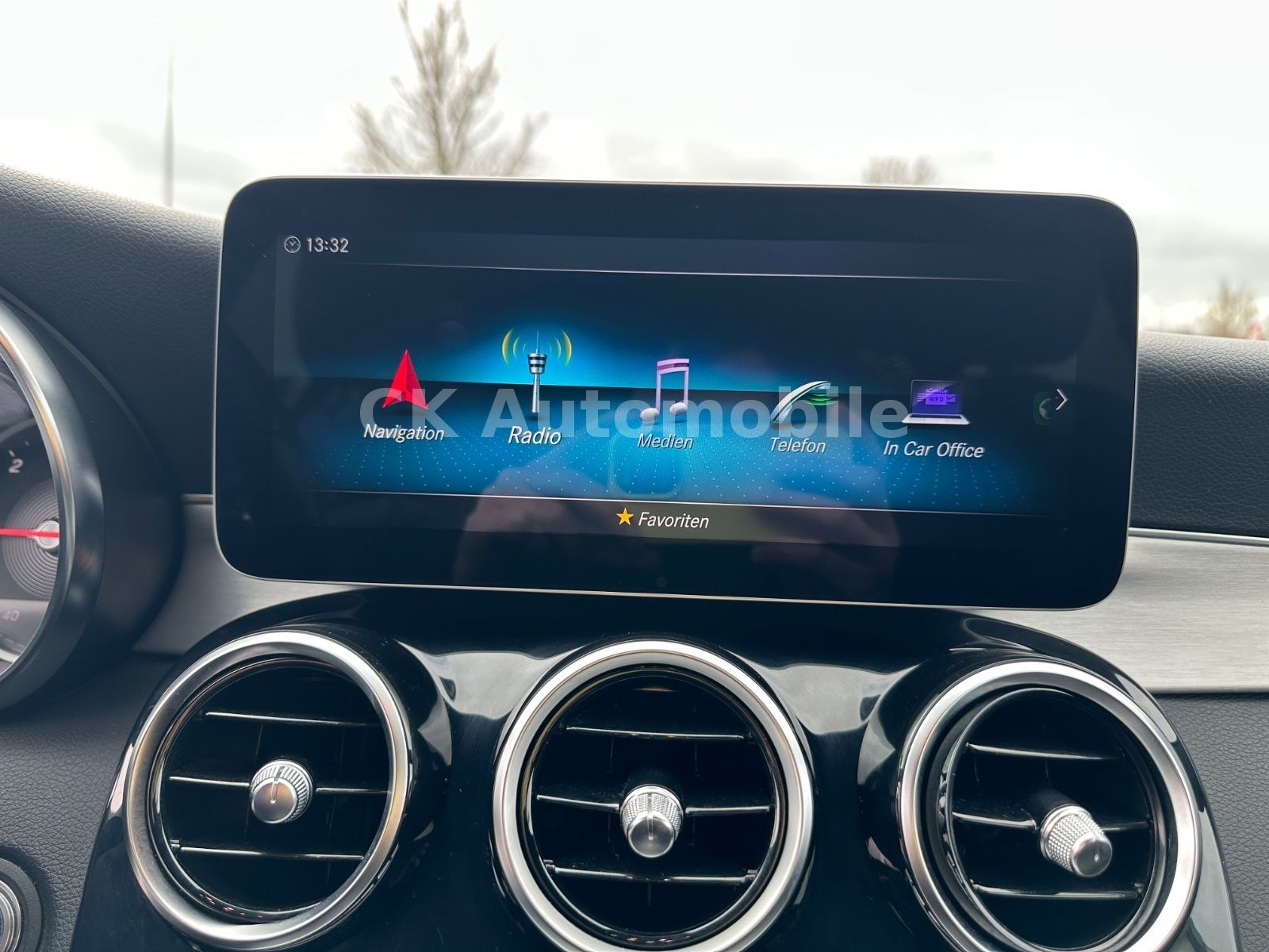 Fahrzeugabbildung Mercedes-Benz C 220d T  4Matic AMG-Line/Navi/LED/Kam/