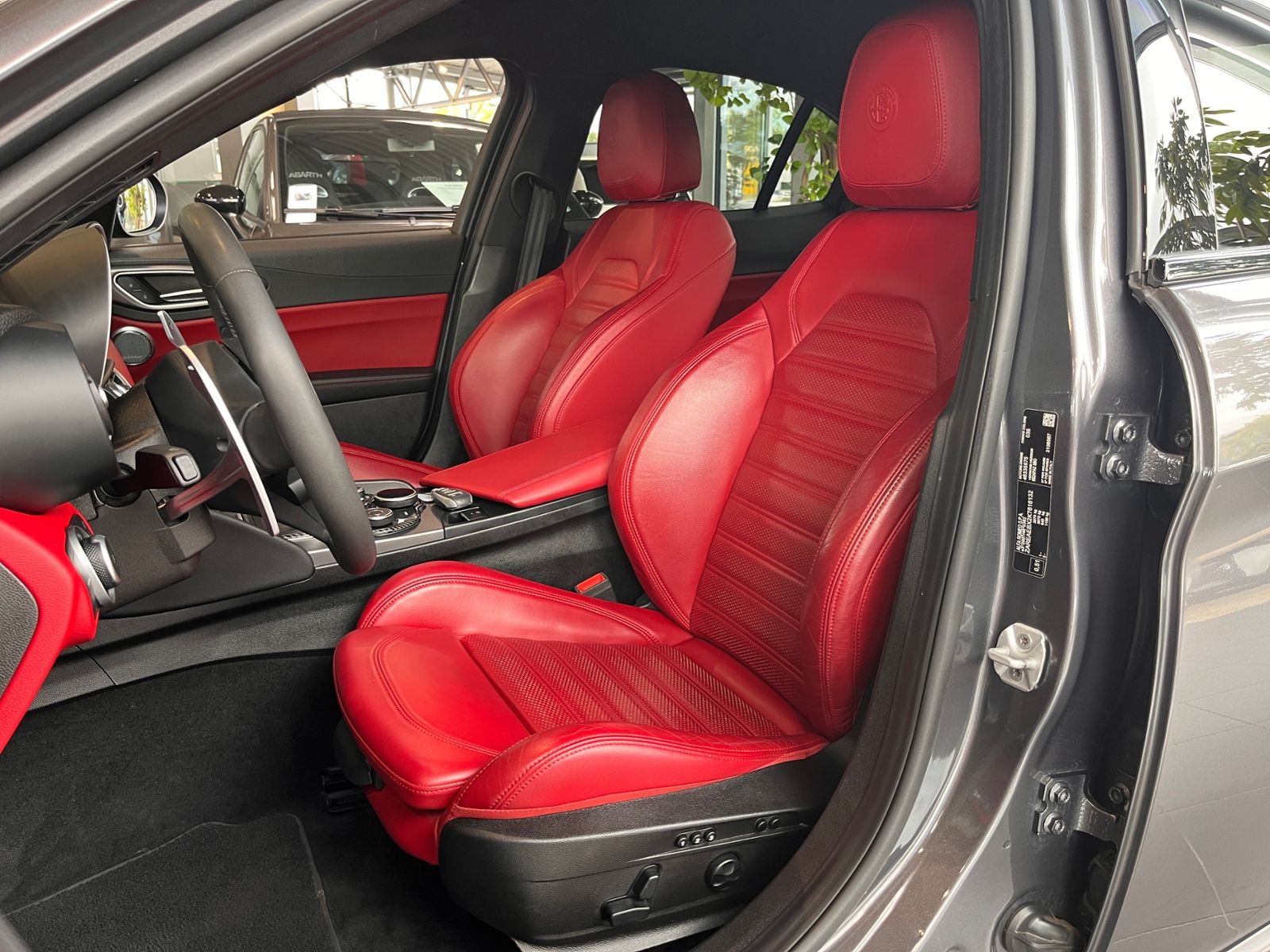 Fahrzeugabbildung Alfa Romeo Giulia Super H/K LEDER XEN NAV ACC RFK ALU