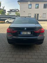 BMW 740d M Paket Massage 360 ° - BMW 740: D