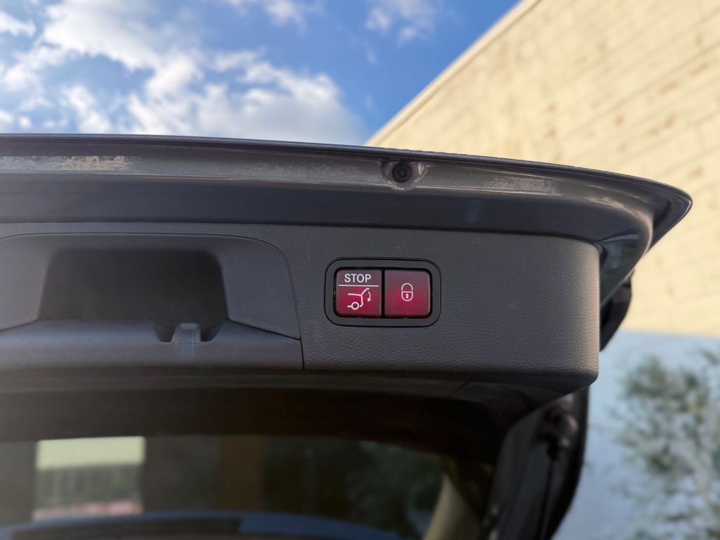 Mercedes-Benz GLC 220 – Bild 11