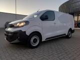 Opel Vivaro Lang (L3) KAMERA AHK 360-GRAD-KAMERA - Opel Vivaro mit Diesel-Antrieb: Limousine