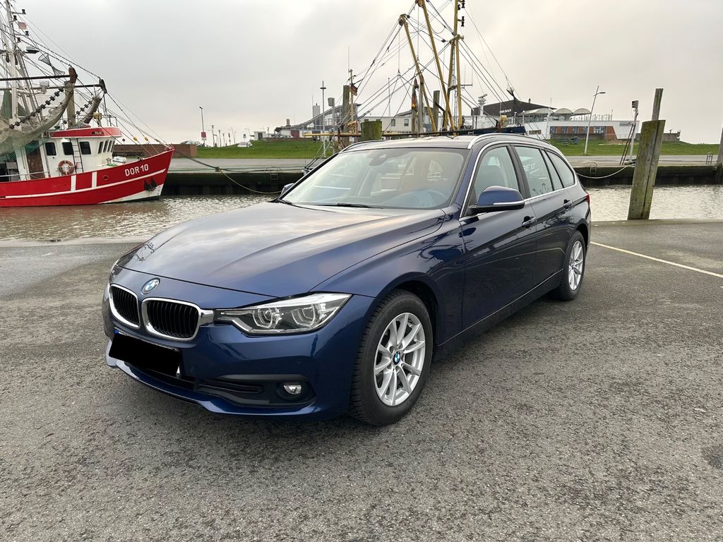 Image of BMW 320