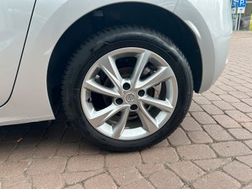 Fotografie 14 des Opel Corsa F Elegance