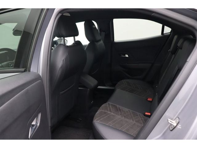 Fahrzeugabbildung Opel Mokka 1.2 Ultimate AUT LED RK SH AppleCP